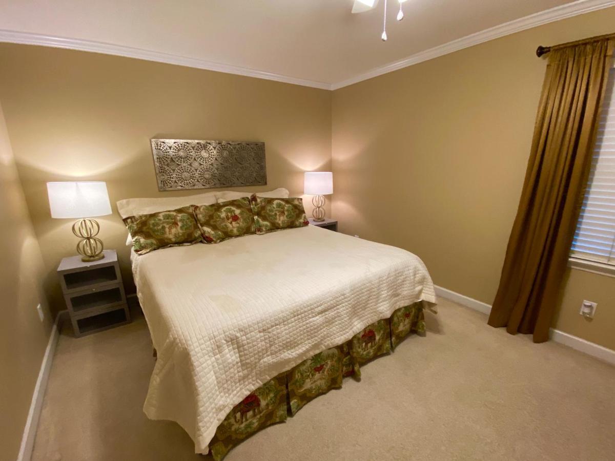 Trendy 2Bed 2 Bath Villa In The Village With King Bed Роли Экстерьер фото